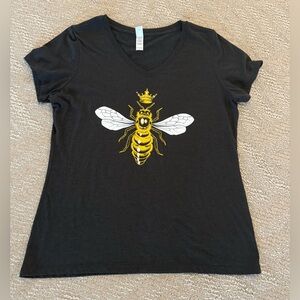 District Grey Graphic Queen Bee Short Sleeve Tee